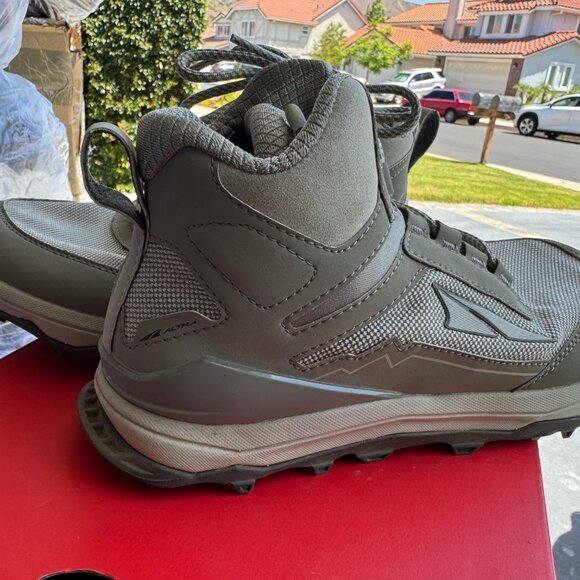 Altra Lone Peak Hiker Hiking Boots - Women's (Size 6.5, Khaki) - Lightly Used - Picture 8 of 12